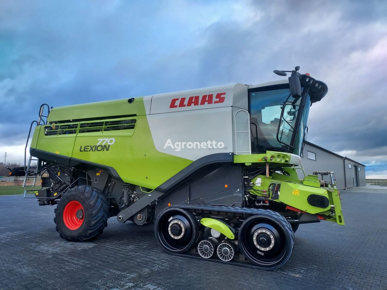 зерноуборочный комбайн Claas Lexion 770 ТТ